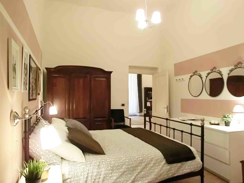 Magenta Collection Del Grande Apartment Рим Стая снимка